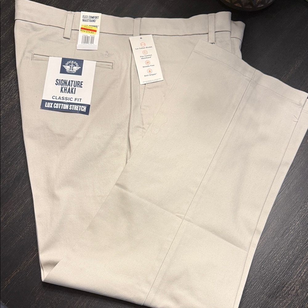 Dockers pants NWT
